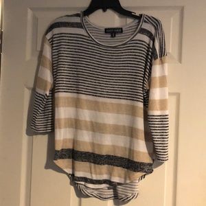 3/4 sleeve light sweater